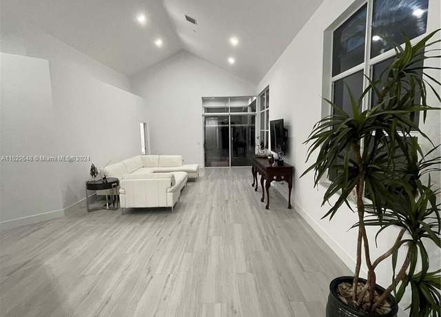 Property at 6668 NW 25th Ter, Boca Raton, FL 33496, 3 beds, 2 baths