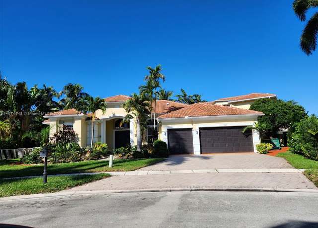 Property at 321 Windmill Palm Ave, Plantation, FL 33324, 5 beds, 5 baths