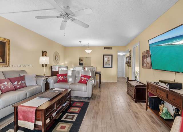 Property at 4270 NW 40th St #106, Lauderdale Lakes, FL 33319, 1 bed, 1.5 baths