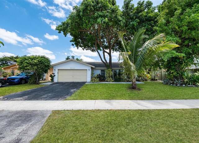 Property at 9330 NW 39th St, Sunrise, FL 33351, 4 beds, 2.5 baths