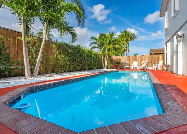 Property at 3865 NW 1st Pl, Deerfield Beach, FL 33442, 3 beds, 2 baths