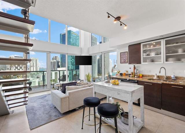 Property at 41 SE 5th St #1601, Miami, FL 33131, 2 beds, 2 baths