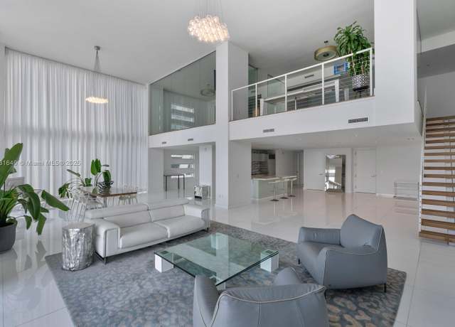 Property at 1040 Biscayne Blvd #4402, Miami, FL 33132, 3 beds, 5.5 baths