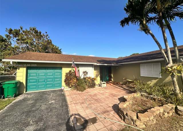 Property at 19348 SW 304th St, Homestead, FL 33030, 4 beds, 2 baths