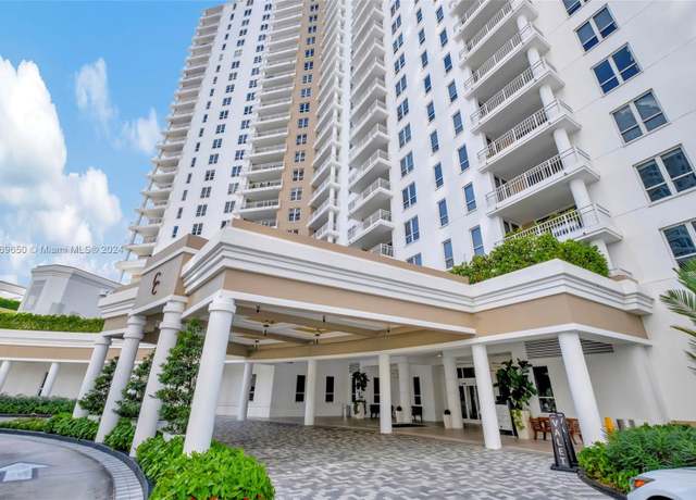 Property at 701 Brickell Key Blvd #1108, Miami, FL 33131, 1 bed, 1.5 baths