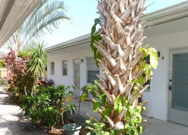 Property at 1746 N 3rd Ave N #2, Lake Worth, FL 33460, 2 beds, 1 bath