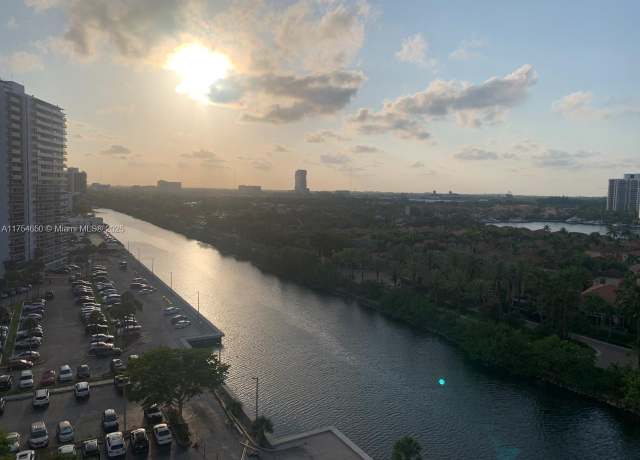 Property at 20505 E Country Club Dr #1232, Aventura, FL 33180, 2 beds, 2 baths