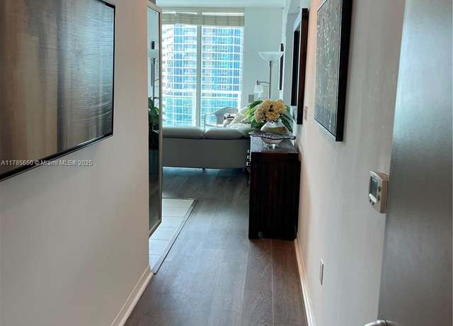 Property at 950 Brickell Bay Dr #2907, Miami, FL 33131, 2 beds, 2 baths
