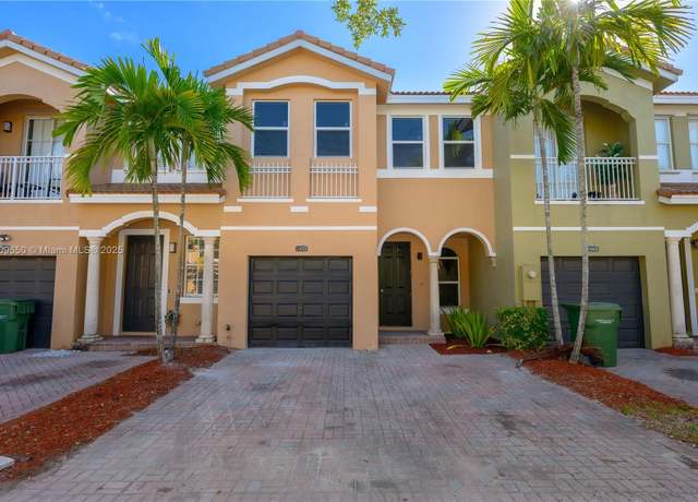 Property at 1470 SE 26th Ave, Homestead, FL 33035, 4 beds, 2.5 baths