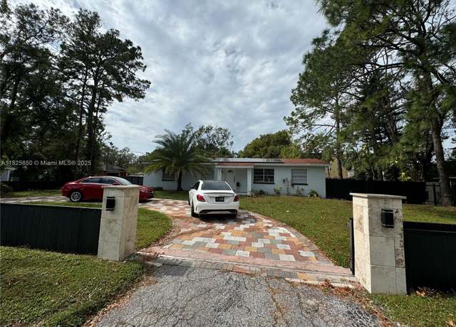 Property at 6504 N Packwood Ave, Tampa, FL 33604, 4 beds, 3 baths