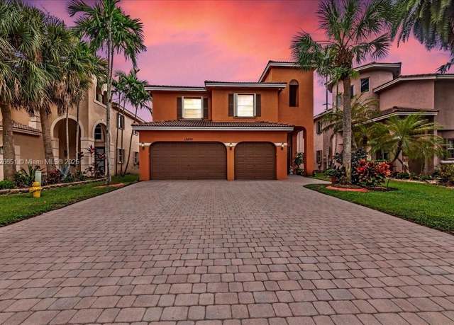 Property at 12430 SW 1st St, Plantation, FL 33325, 4 beds, 3 baths