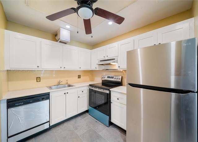 Property at 13455 SW 3rd St Unit 302S, Pembroke Pines, FL 33027, 2 beds, 2 baths