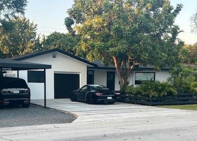 Property at 7921 SW 100th St, Miami, FL 33156, 3 beds, 2 baths