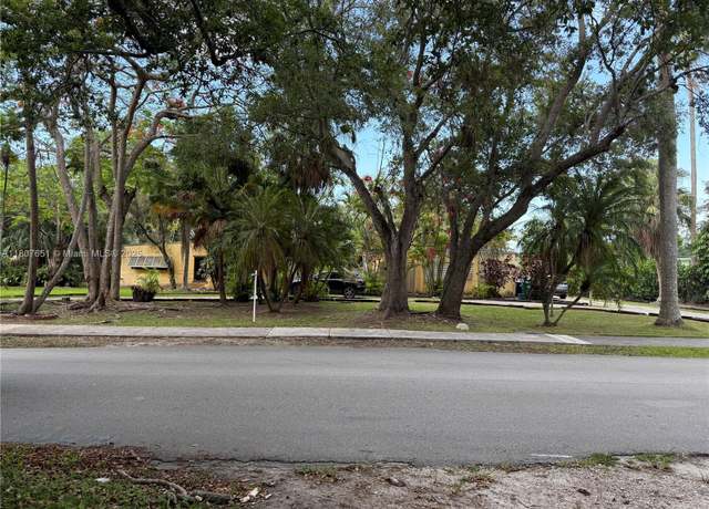 Property at 7720 SW 117th St, Pinecrest, FL 33156
