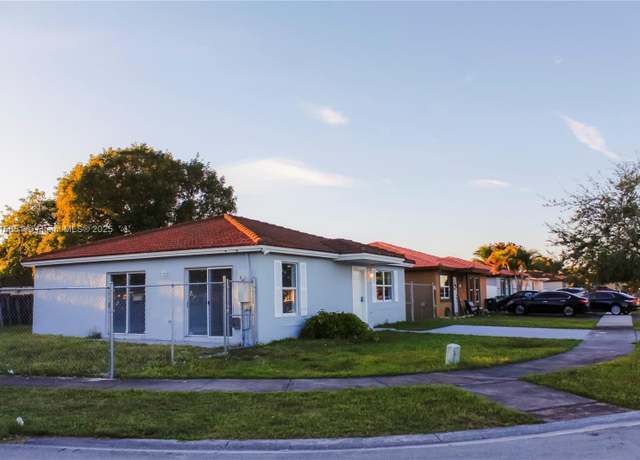 Property at 25860 SW 127th Pl, Homestead, FL 33032, 3 beds, 2 baths