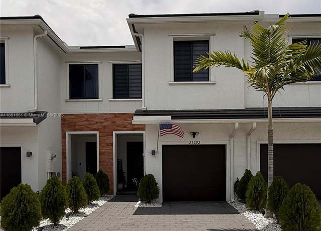 Property at 23292 SW 110th Ave, Homestead, FL 33032, 3 beds, 2.5 baths