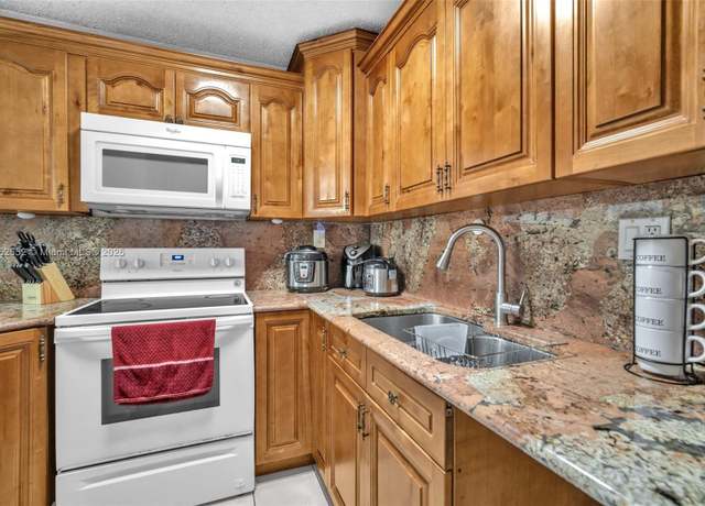 Property at 295 NW 72nd Ave #401, Miami, FL 33126, 2 beds, 1 bath