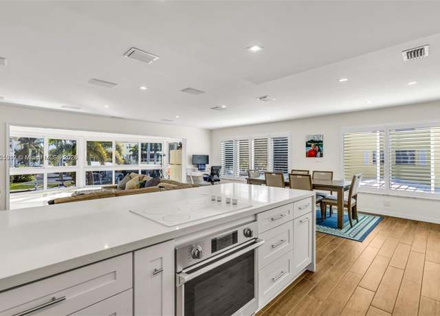 Property at 3050 NE 48th St #210, Fort Lauderdale, FL 33308, 2 beds, 2 baths