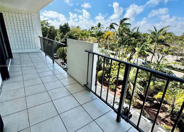 Property at 77 Crandon Blvd Unit 4C, Key Biscayne, FL 33149, 2 beds, 2 baths