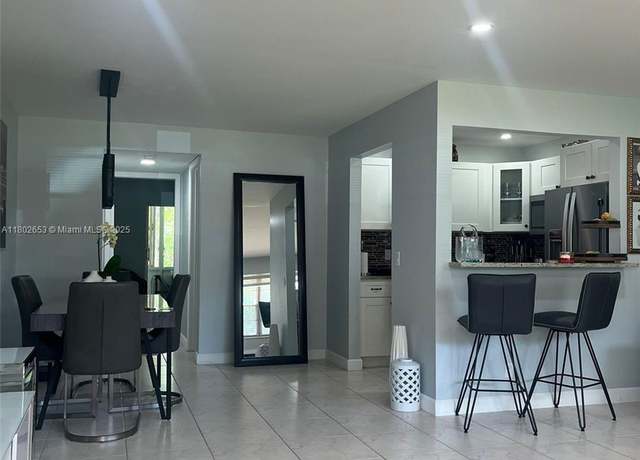 Property at 35 Camden Unit B, West Palm Beach, FL 33417, 1 bed, 1.5 baths
