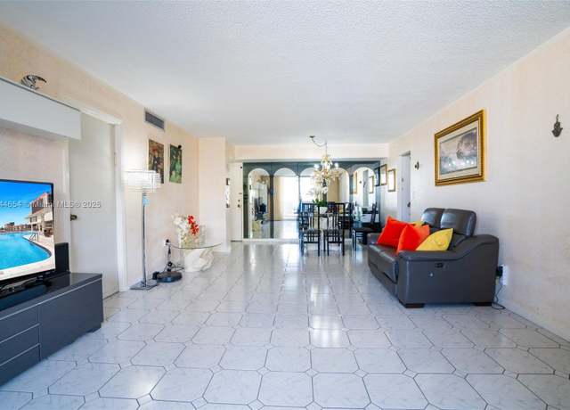 Property at 1833 S Ocean Dr #1103, Hallandale Beach, FL 33009, 2 beds, 2 baths