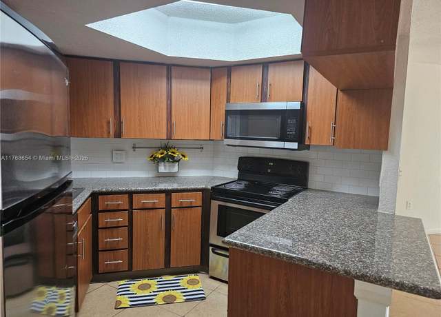 Property at 8323 Lake Dr #503, Doral, FL 33166, 1 bed, 1 bath