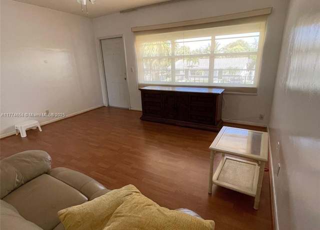 Property at 230 SW 11th Ave #15, Hallandale Beach, FL 33009, 1 bed, 1 bath