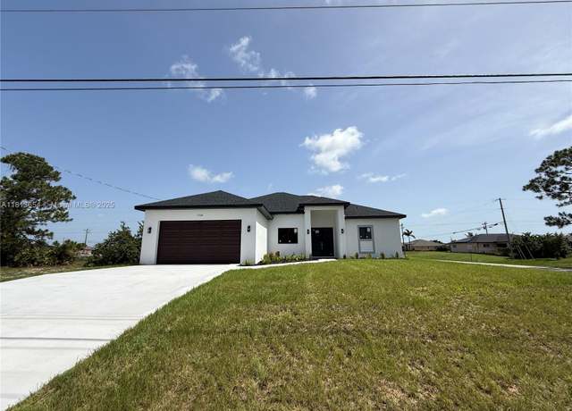 Property at 1728 Kismet Pkwy W, Cape Coral, FL 33993, 4 beds, 2.5 baths