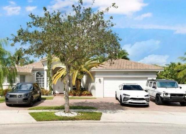 Property at 14095 NW 22nd Ct, Pembroke Pines, FL 33028, 4 beds, 3 baths