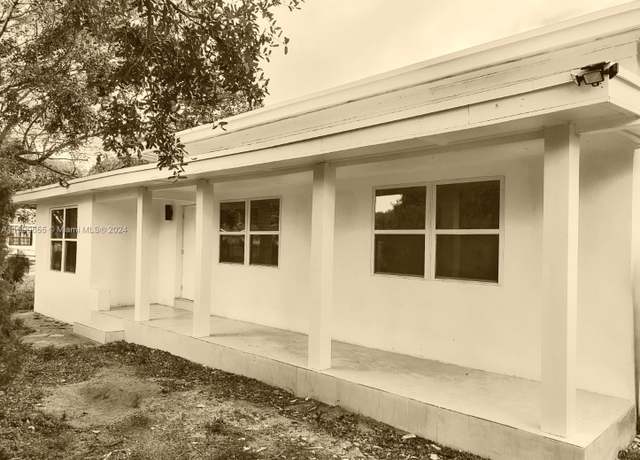 Property at 400 NE 161st St, Miami, FL 33162, 4 beds, 2 baths