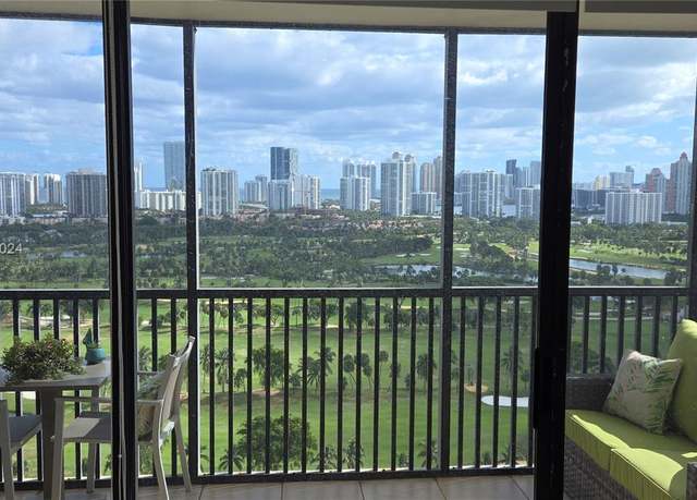 Property at 20301 W Country Club Dr #2528, Aventura, FL 33180, 2 beds, 2 baths