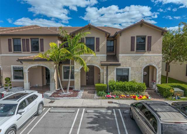 Property at 10629 W 32nd Ln, Miami Lakes, FL 33018, 3 beds, 2.5 baths