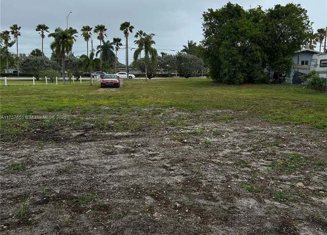 Property at 113 NW 22 Ave, Miami, FL 33167