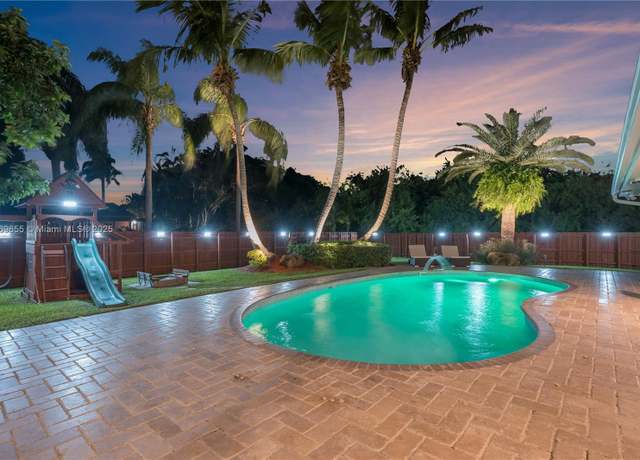 Property at 17222 SW 88th Ave, Palmetto Bay, FL 33157, 4 beds, 2 baths