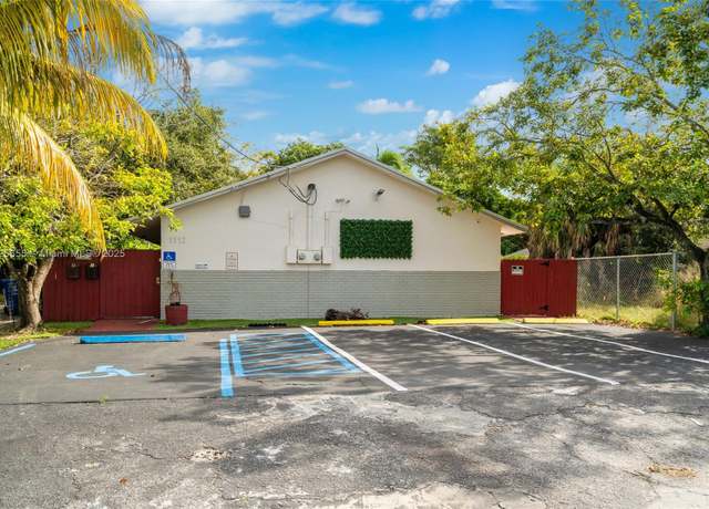 Property at 1112 NE 5th Ave, Fort Lauderdale, FL 33304, 16 beds, 8 baths