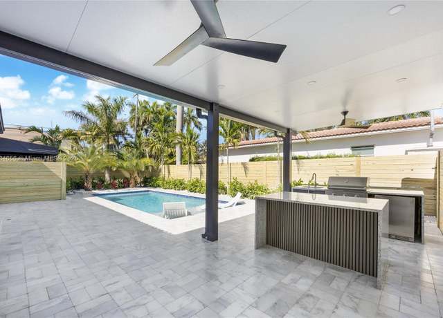 Property at 1231 Van Buren St, Hollywood, FL 33019, 3 beds, 2.5 baths
