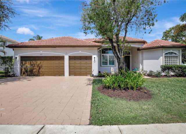 Property at 975 SW 159th Ln, Pembroke Pines, FL 33027, 5 beds, 3 baths