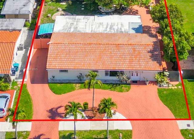 Property at 9875 SW 26th Ter, Miami, FL 33165, 4 beds, 3 baths