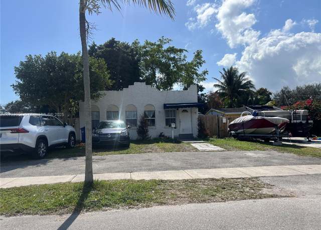 Property at 1482 NE 174th St, North Miami Beach, FL 33162, 4 beds, 3 baths