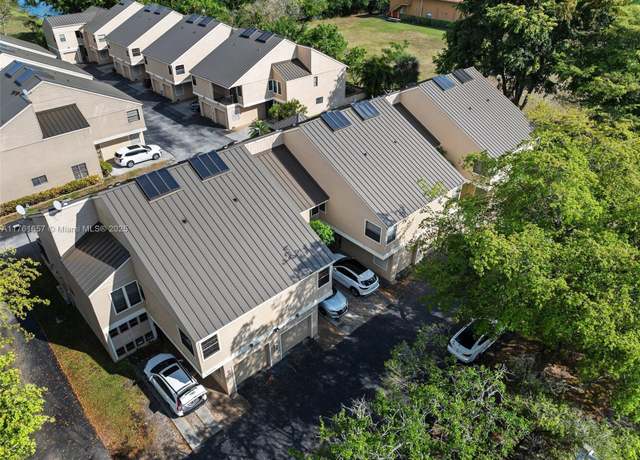 Property at 11696 NW 20th Dr #11696, Coral Springs, FL 33071, 3 beds, 2.5 baths