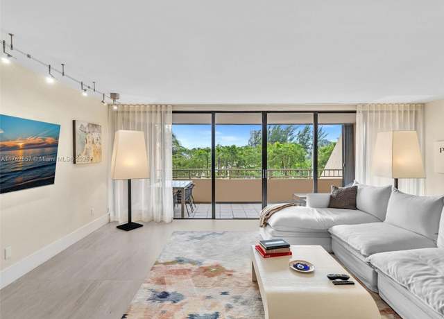 Property at 11113 Biscayne Blvd #253, Miami, FL 33181, 2 beds, 2 baths