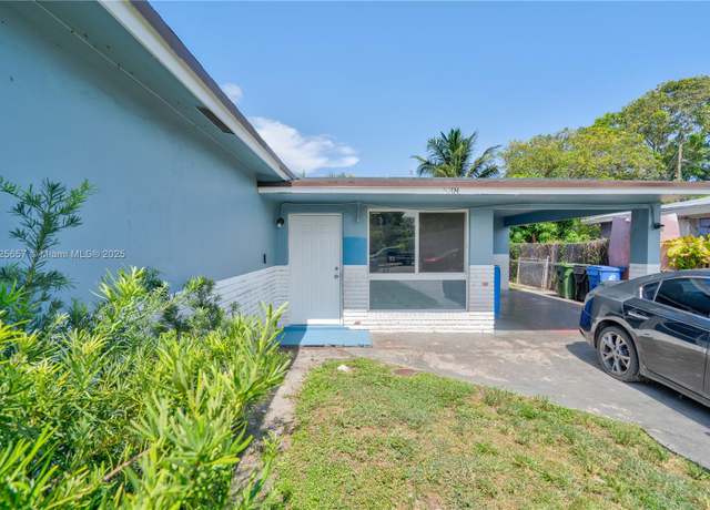 Property at 538 NW 18th Ave, Fort Lauderdale, FL 33311, 5 beds, 2 baths