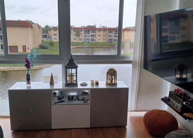 Property at 8951 Sunrise Lakes Blvd #310, Sunrise, FL 33322, 2 beds, 2 baths