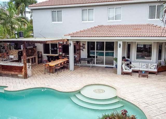 Property at 857 Vanda Ter, Weston, FL 33327, 5 beds, 4 baths