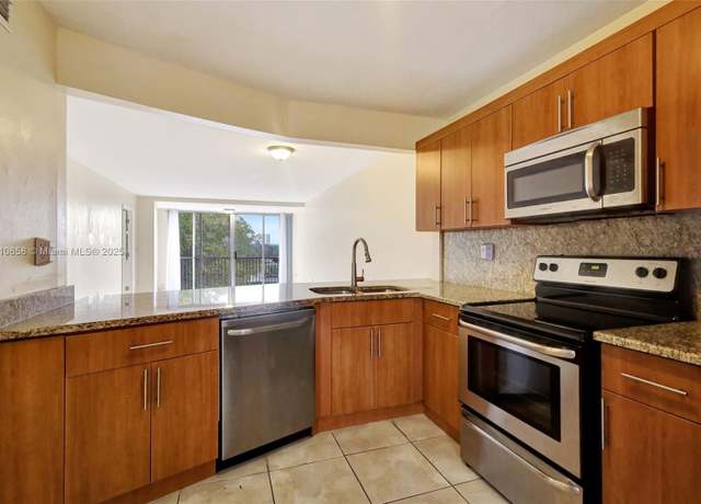 Property at 1780 NE 191st St Unit 412-2, Miami, FL 33179, 1 bed, 1.5 baths
