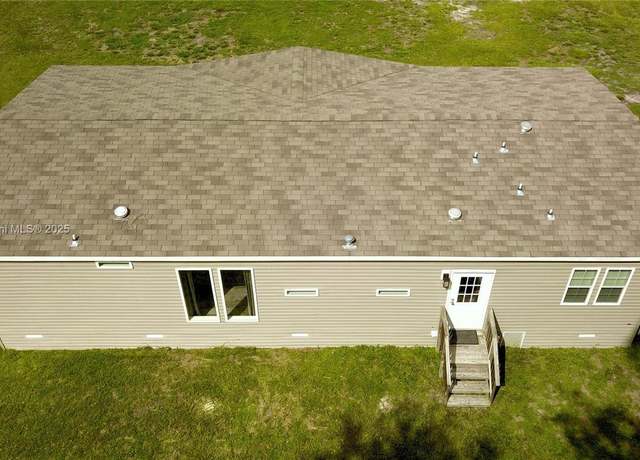 Property at 2801 167 Rd, FL 32060, 3 beds, 2 baths