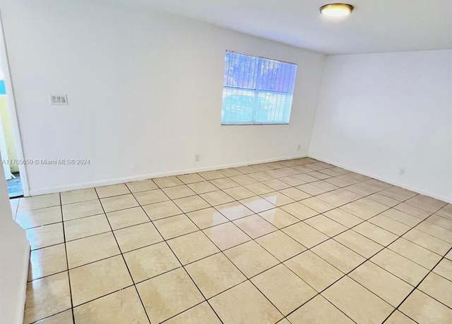 Property at 5721 Blueberry Ct #125, Lauderhill, FL 33313, 4 beds, 2.5 baths