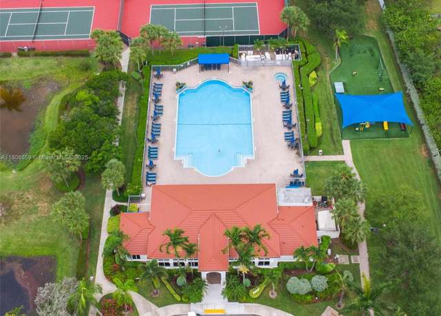 Property at 1270 Weeping Willow Way, Hollywood, FL 33019, 3 beds, 3 baths