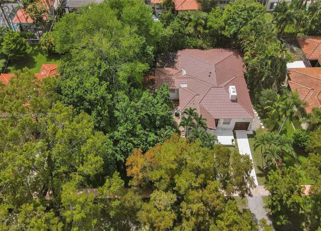 Property at 528 Sevilla Ave, Coral Gables, FL 33134, 4 beds, 2 baths