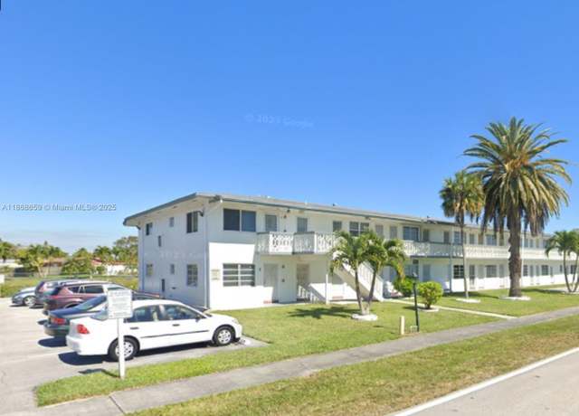 Property at 11 NE 204th St #1, Miami Gardens, FL 33179, 2 beds, 1.5 baths